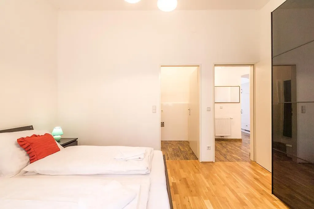 Goldfisch Apartment Am Augartenpark Vienna