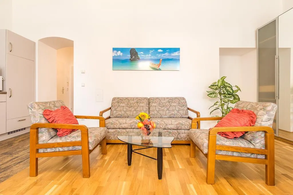 Goldfisch Apartment Am Augartenpark Vienna