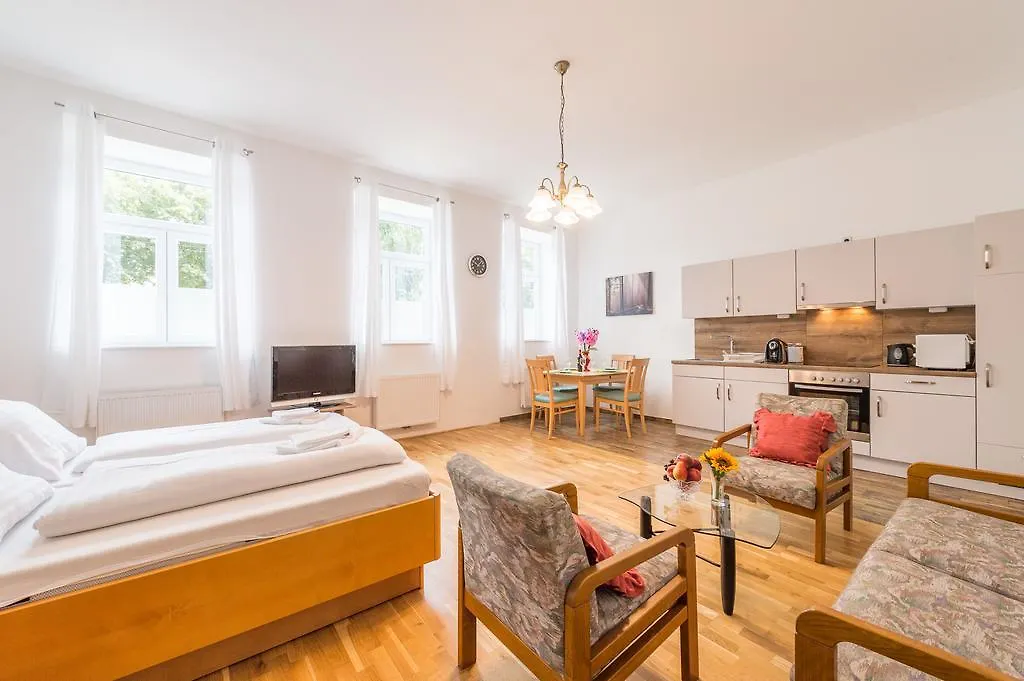 Goldfisch Apartment Am Augartenpark Vienna